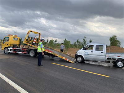 霞云岭高速公路救援